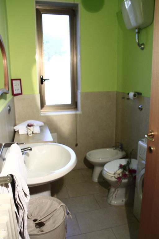 אבלינו B&B L'Angoletto חדר תמונה